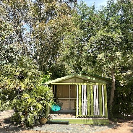 קאלבי Camping La Cle Des Champs מראה חיצוני תמונה