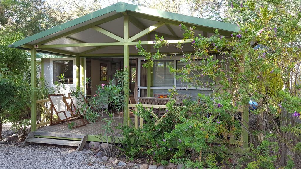 קאלבי Camping La Cle Des Champs מראה חיצוני תמונה