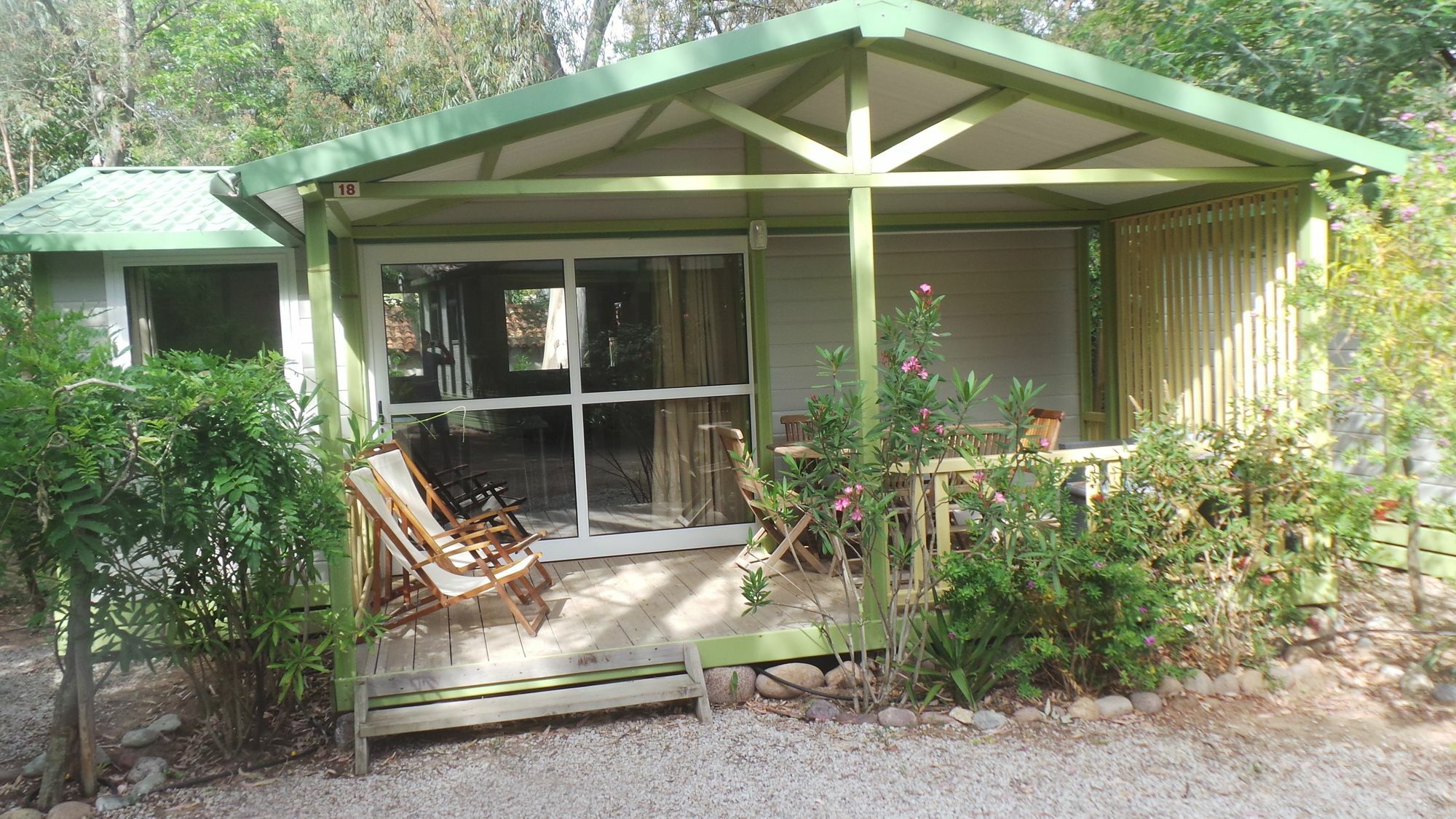קאלבי Camping La Cle Des Champs מראה חיצוני תמונה